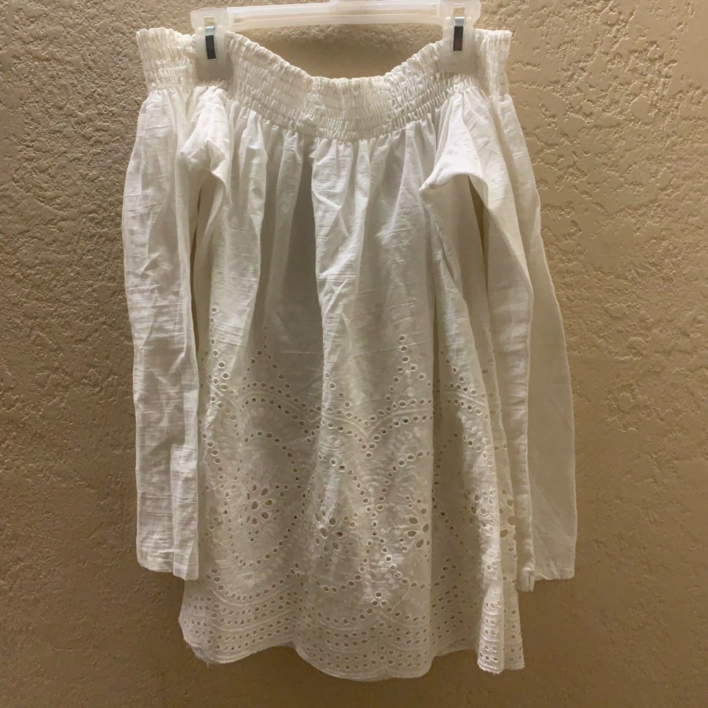White long sleeve shirt